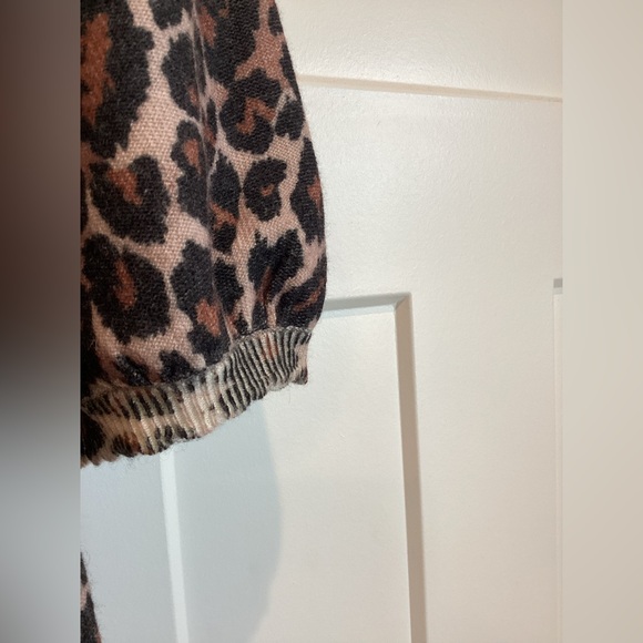 🐆Anthroplogie CASHMERE Puff-Sleeve Cardigan Sweater Maeve NEW Medium - Picture 6 of 15